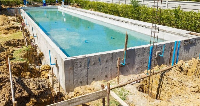 Cât costă construirea unei piscine în curtea ta?